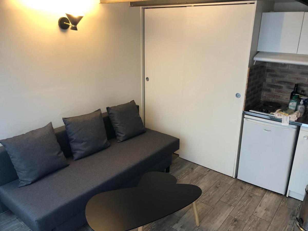 Suites Rive Gauche - Maison Montmartre - Chez Ludo Parigi Esterno foto
